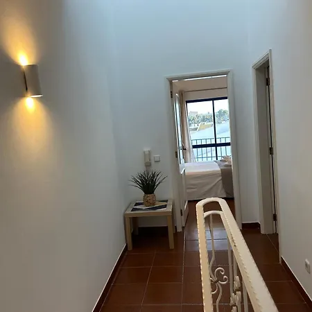 בית נופש Moradia 3 - Jardim Da Oura - 700m Da Do De Sao Joao *