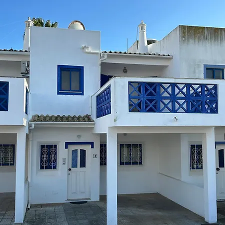Moradia 3 - Jardim Da Oura - 700m Da Do De São João Casa de Férias *